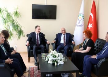 CHP ve Gelecek Partisi’nden DEM Parti’ye bayram ziyareti: Gündem kayyım