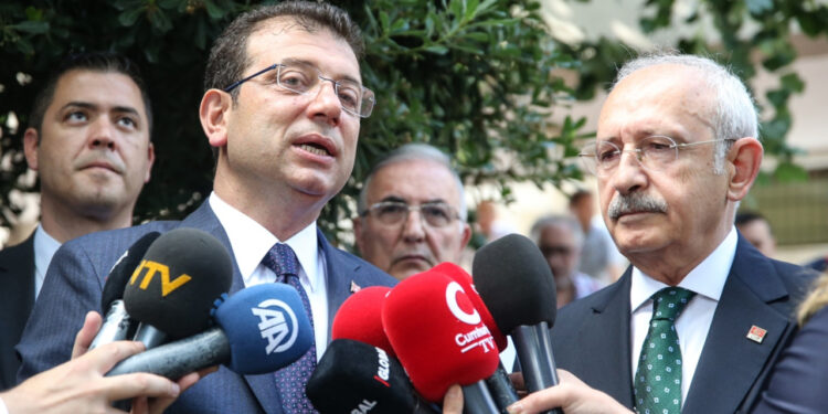 CHP'de randevu çıkmazı: Özel 'görüşme olacak', Kılıçdaroğlu 'asparagas' dedi