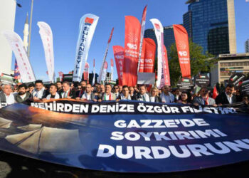 CHP’den İsrail Konsolosluğu önünde eylem: “Bu bir savaş değil, soykırımdır; yetti artık!”