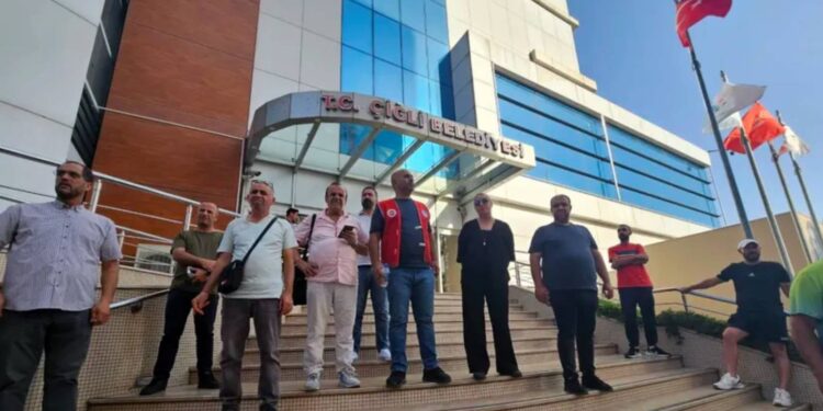 CHP'li belediyede ‘seçim öncesi keyfi ve kötü niyetli alım' gerekçesiyle işçiler işten çıkarıldı