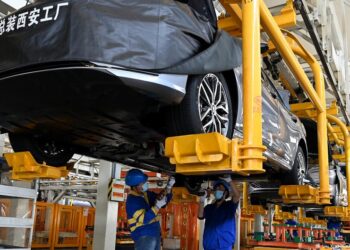 Çin'e vergi otomobil fiyatlarını yükseltecek