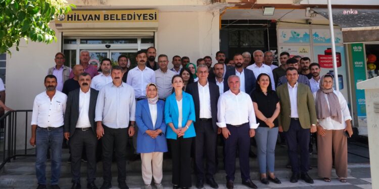 DEM Parti Eş Genel Başkanları Ağrı ve Şanlıurfa’da bayramlaştı: Hizmet odaklı çalışacağız