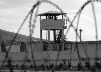 DEM Parti  ‘Kuyu tipi’ cezaevlerinin kapatılmasını talep etti