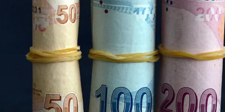 Dağıtım şirketleri kazançta, vatandaş mağdur