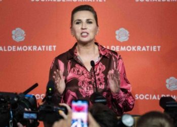 Danimarka Başbakanı Mette Frederiksen’e yumruklu saldırı