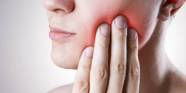 'Delirten ağrı'dan ameliyatla kurtuldu