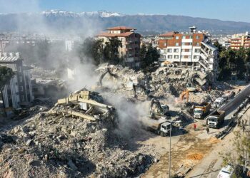 Depremzedelere kira yardımı kesildi, tepkiler sürüyor: Yoklukla mücadele ediyorlar