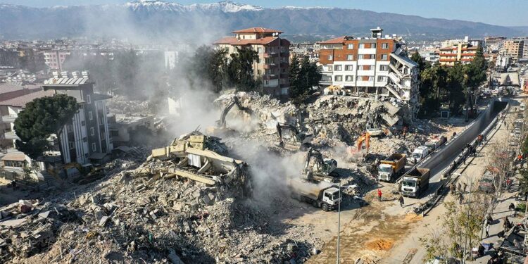 Depremzedelere kira yardımı kesildi, tepkiler sürüyor: Yoklukla mücadele ediyorlar