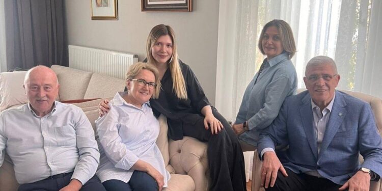 Dervişoğlu, Akşener’i ziyaret etti: ‘Dünümüz de bizim, yarınlarımız da…’