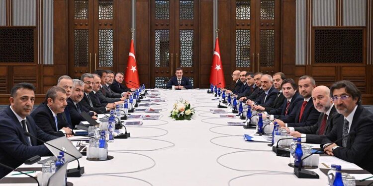 Dezenflasyon süreci başlıyor, enflasyon hızla gerileyecek