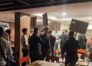 Diyarbakır’da Burger King baskını: ‘Çalışanlar linçten zor kurtuldu, polisler saldırganlara müdahale etmedi’