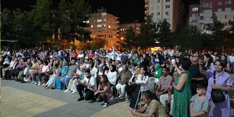 Diyarbakır’da kayyım nöbeti bayramda da devam ediyor