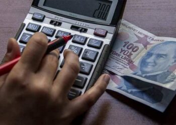 Ecnebiler memleketine giriş harcı alıyor bizde çıkmak parayla
