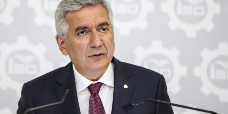 Elektrik zammı enflasyonla mücadele inancını sekteye uğratır