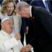 Erdoğan G-7 zirvesinde Papa ve Biden’la görüştü. Papa liderleri yapay zekaya karşı uyardı