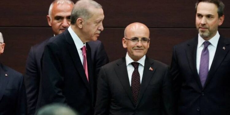 Erdoğan’ın erken seçime kapı kapatmasının altında ne yatıyor?