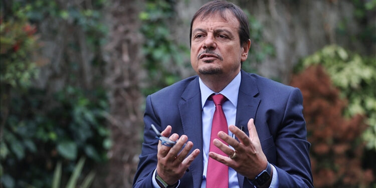 Ergin Ataman'dan dikkat çeken milli takım yorumu: 'Bizim bir Ronaldo'muz yok'