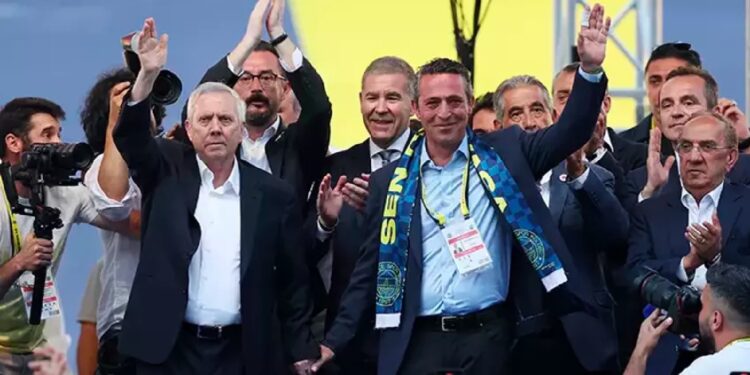 Ertuğrul Özkök: Aziz Yıldırım - Ali Koç tartışmasını televizyonda kaç kadın izledi?