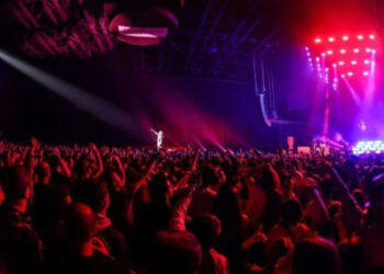 Eşcinsel gece kulübü açmak istedi, akıl hastanesine kaldırıldı