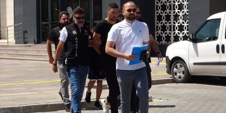 Eşinin şikâyetçi olduğu damat, kayınpederinin evini bastı: 1 ölü 3 yaralı