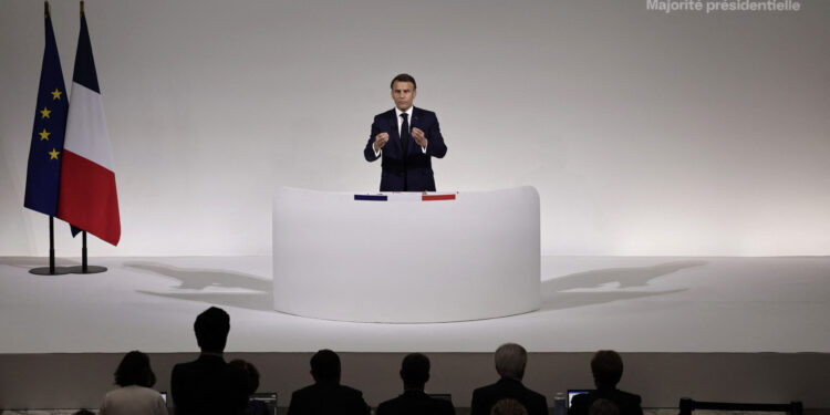 FRANSA | Macron neden erken seçime gittiğini açıkladı; sağ ve sol ittifaklara ateş püskürdü