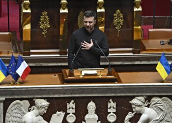 FRANSA | Zelenskiy Fransız Meclisi’nde konuştu: Avrupa artık bir barış kıtası değil