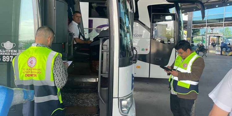 Fahiş fiyatlı bilet satışı yapan firmalara 1 milyon TL ceza!