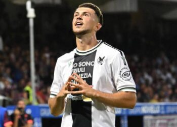 Fenerbahçe, Lazar Samardzic için resmen devreye girdi; işte teklif edilen rakam!