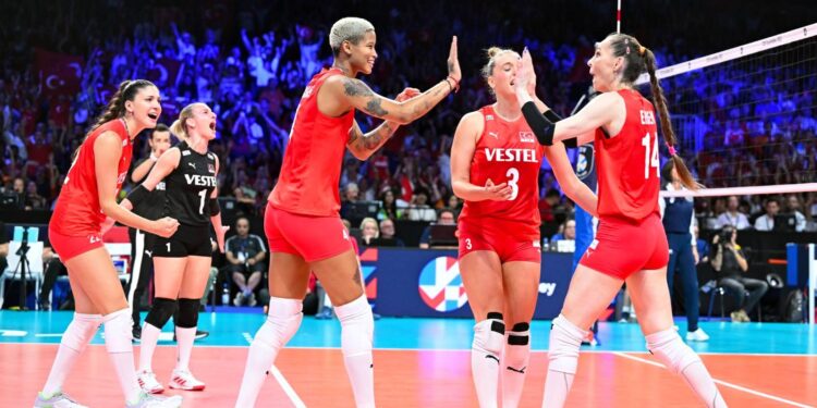 Filenin Sultanları, Milletler Ligi'nde Tayland'ı rahat geçti