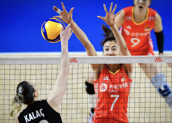 Filenin Sultanları sonunu getiremedi, Çin'e yenildi