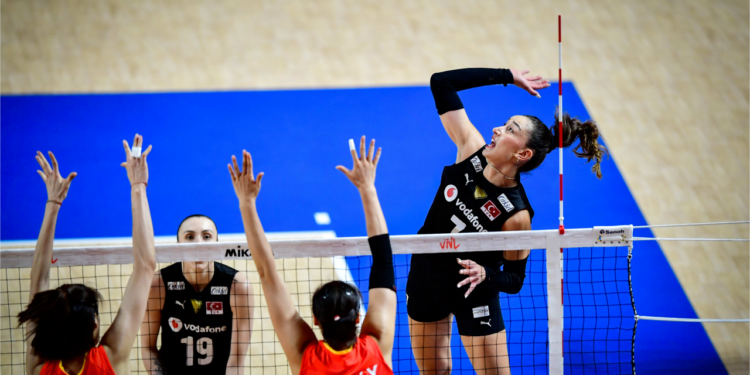 Finalleri garantileyen Filenin Sultanları, Çin'e mağlup oldu