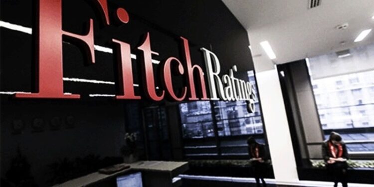 Fitch: Fransa'da ani seçim kararı mali belirsizliği artırıyor