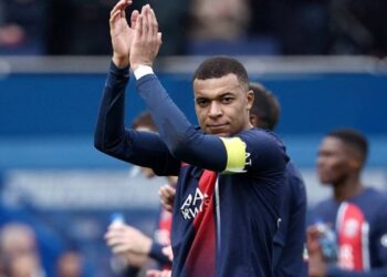 Fransa millî takım kaptanı Mbappé "aşırılıklara" karşı oy verme çağrısında bulundu