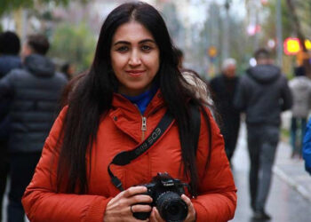 Gazeteciye ‘çıplak arama işkencesi’ne takipsizlik kararı