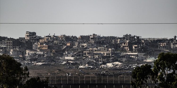 Gazze’de can kaybı 37 bin 877’ye çıktı