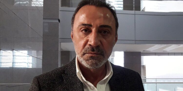 Gece yarısı gözaltına alınan Berhan Şimşek serbest bırakıldı