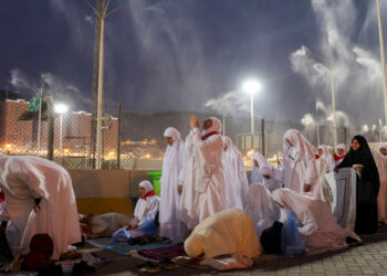Hacda ölenlerin sayısı 1300'ü geçti, yüzde 83'ü Mekke'ye 'kaçak' gitmiş