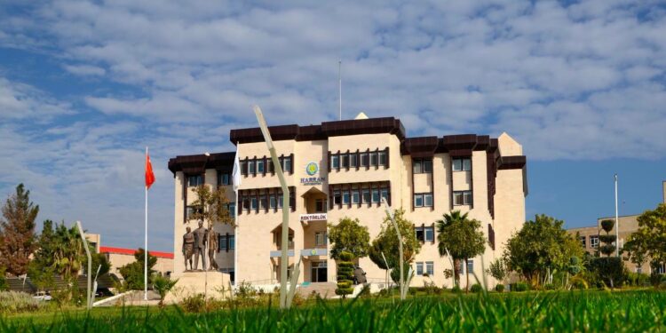 Harran Üniversitesi'nde köpeğe cinsel saldırı: Personel görevden uzaklaştırıldı