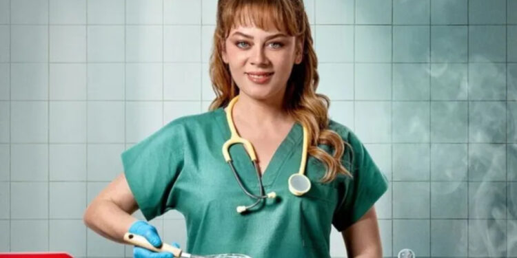 Hayranlarını korkuttu: Demet Evgar, ödül törenine tekerlekli sandalyeyle geldi