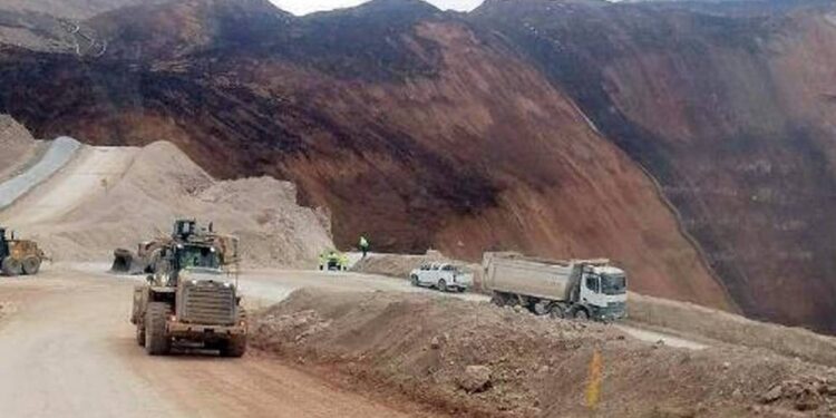 İliç'te toprak altında kalan 3 işçinin daha cansız bedenine ulaşıldı