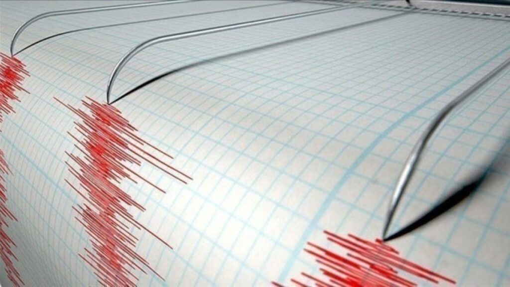 İran’daki deprem: Dört kişi öldü, 120 yaralı