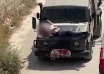 İsrail askerleri, yaralı Filistinliyi askeri araca bağlayıp 'canlı kalkan' olarak kullandı