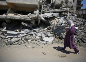 İsrail'den Gazze'ye hava saldırısı: İki Sağlık Bakanlığı çalışanı öldü