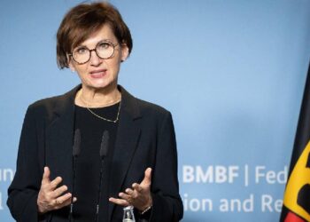 İsrail'i protesto eden öğrencileri destekleyen akademisyenlere para cezası tehdidi: İstifası istenen Eğitim Bakanı 'kelle aldı'