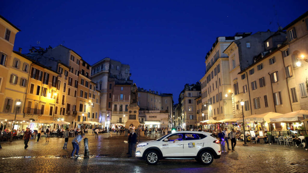 İstanbul'a benzetiliyordu... Roma'da 18 yıl sonra bir ilk: Belediye yeni taksi için ihaleye çıkacak