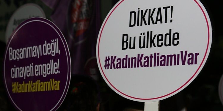 Jandarma Komutanlığı lojmanında kadın cinayeti