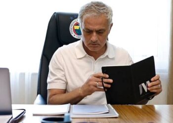 Jose Mourinho'dan Ferdi Kadıoğlu kararı