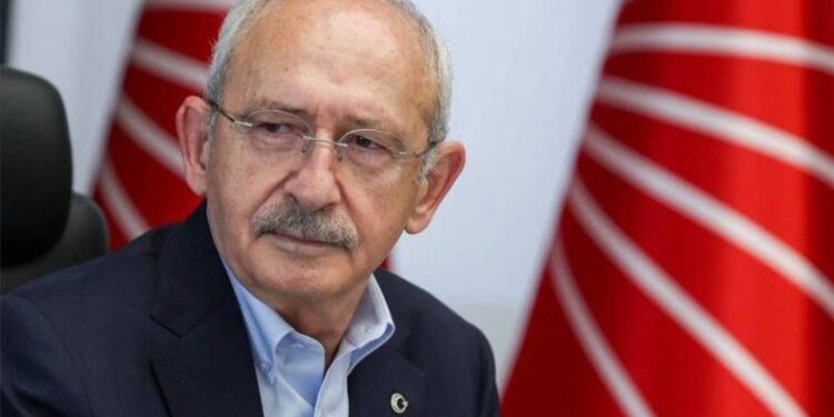 Kemal Kılıçdaroğlu genel başkanlık için çalışmalara başladı