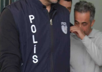 Kıbrıs'taki sahte diploma skandalında yeni iddia: Kayıtların silinmesi için adaya 7-8 kişilik özel bir teknik ekip gönderildi
