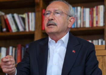Kılıçdaroğlu'ndan CHP'li meclis üyesine saldırıya tepki: Alçak saldırıyı lanetliyorum!